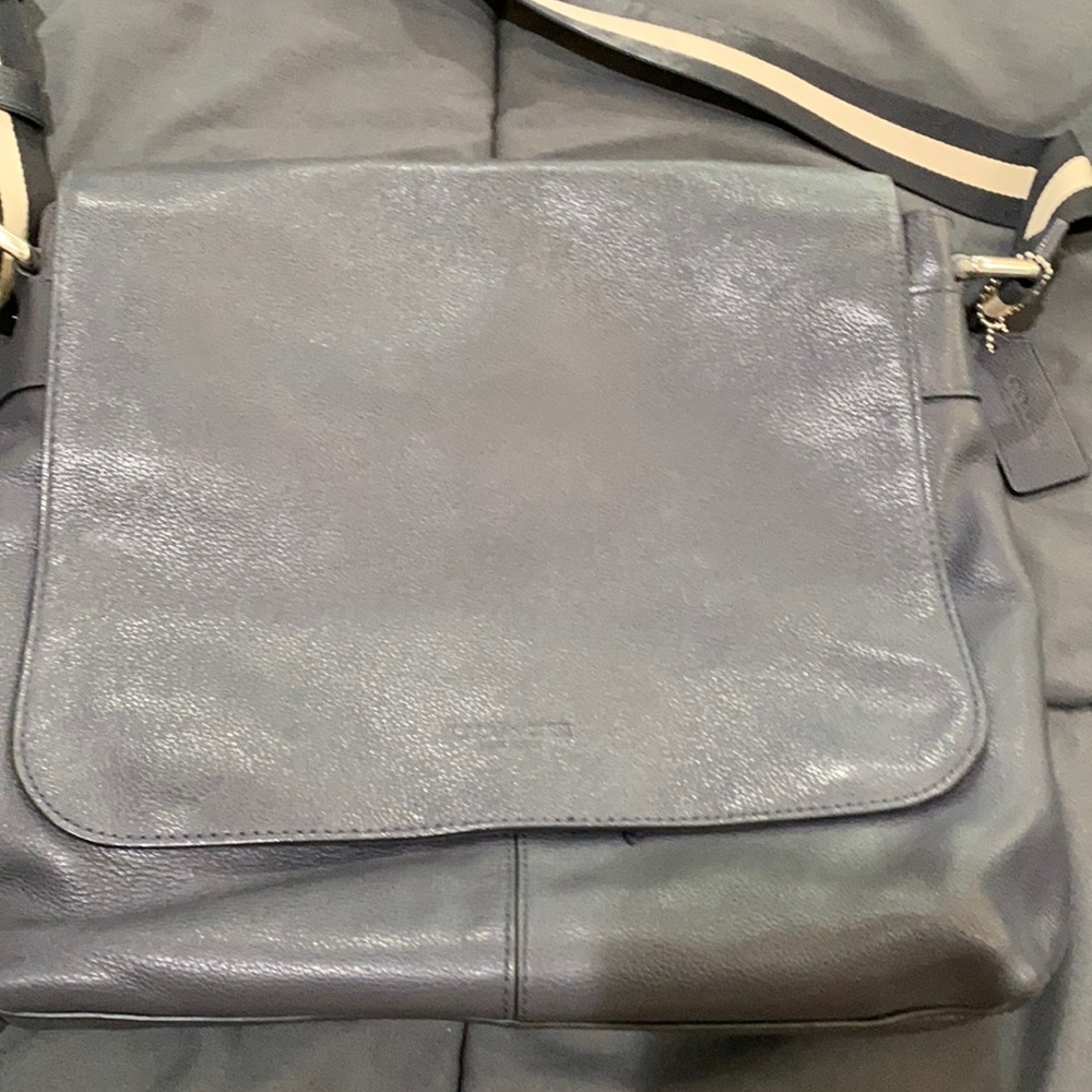 Coach navy cross bodybag